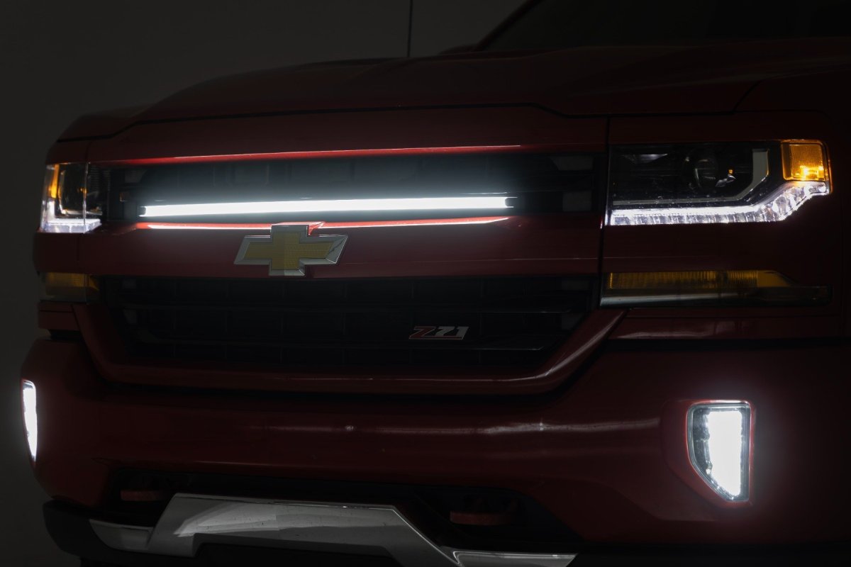 Chevrolet Silverado 1500 LED Light Kit - Grille Mount - Rough Country - 30 Inch DRL - '16-'18